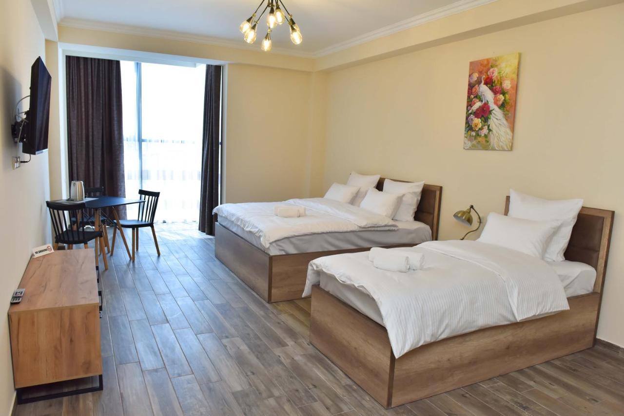 Altunyan Hotel Erivan Exterior foto